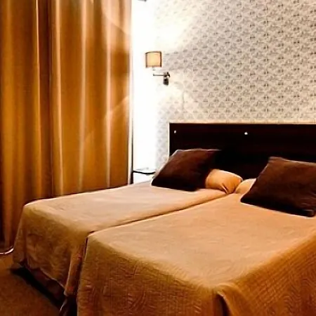 Logis Terrasse Hotel