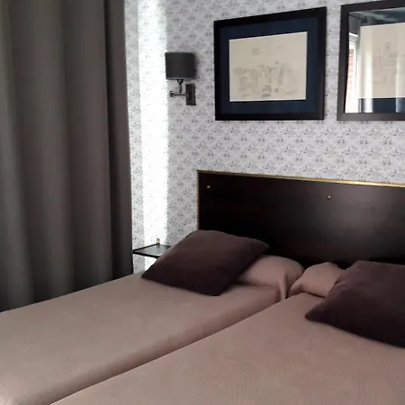 Logis Terrasse Hotel