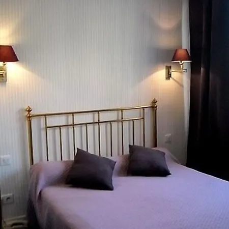 Logis Terrasse Hotel 2*