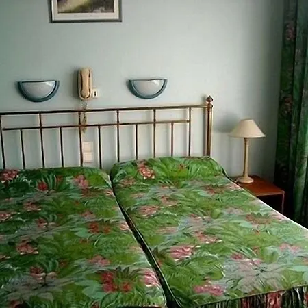 Logis Terrasse Hotel Lisieux