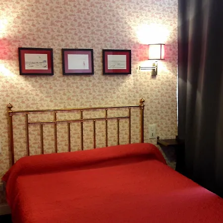 Logis Terrasse 2* Lisieux