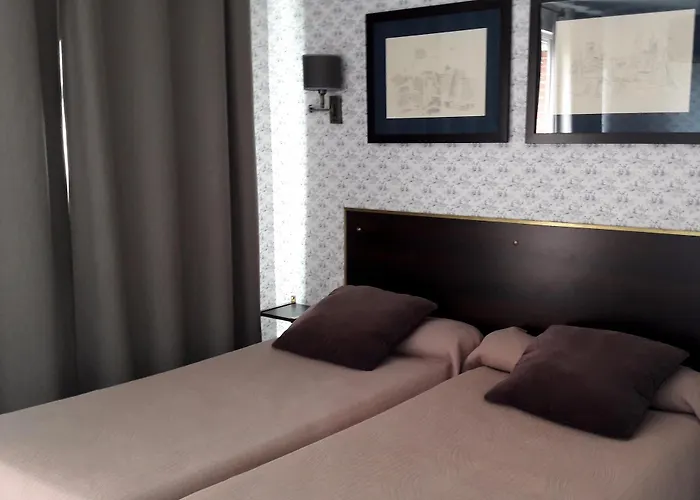 Logis Terrasse Hotel