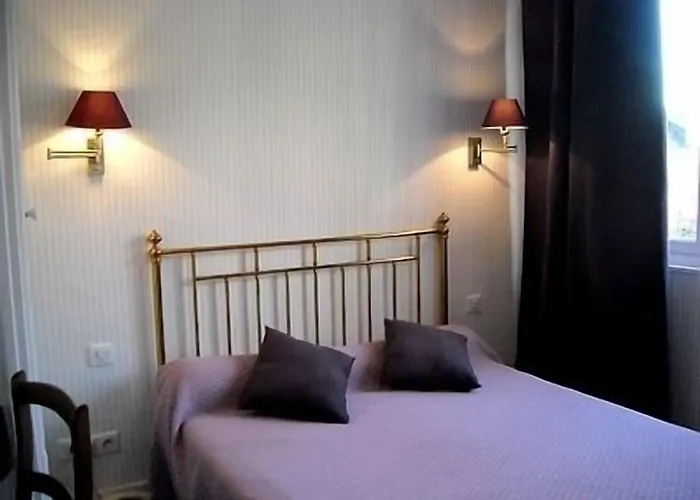 Logis Terrasse Hotel 2*